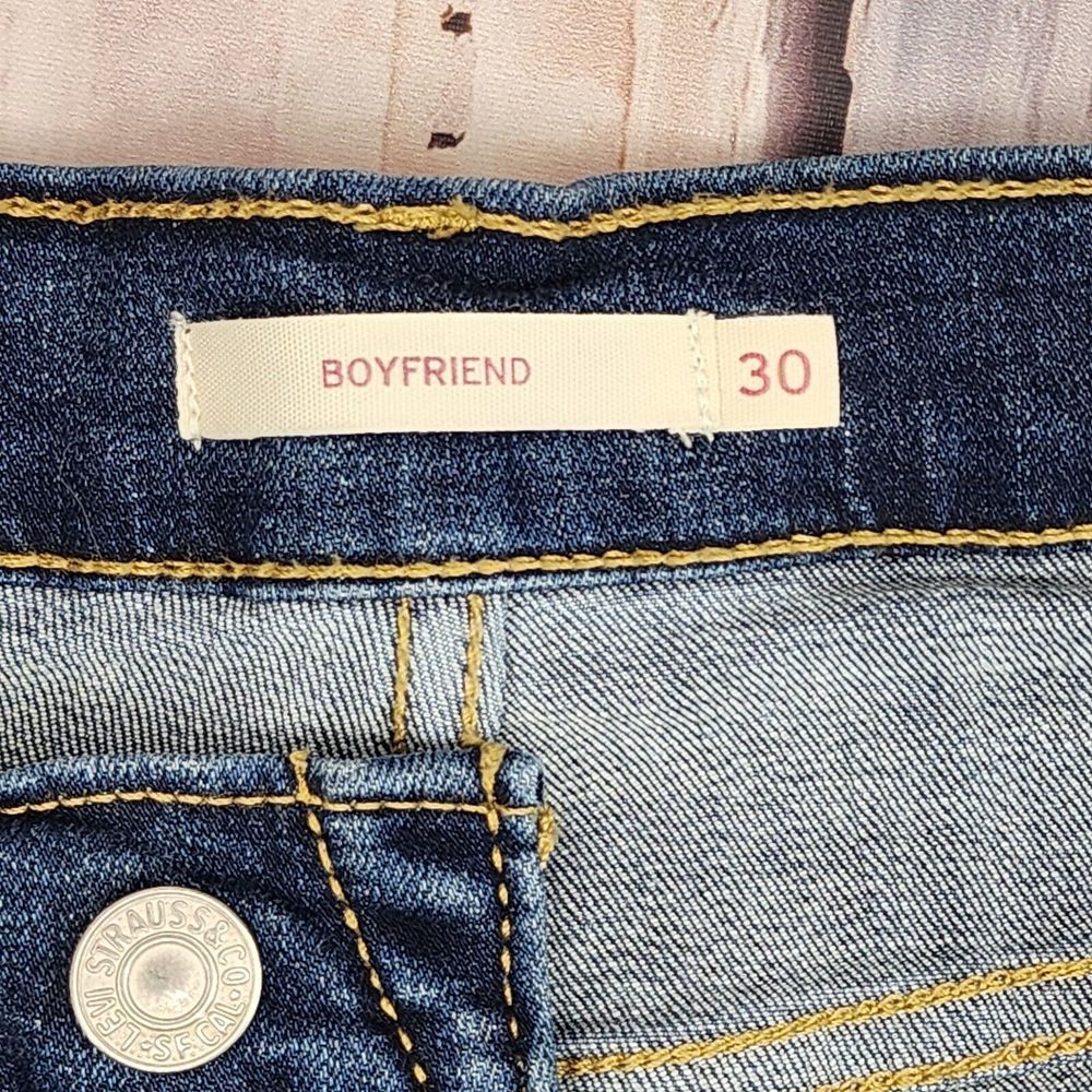 Levi's Boyfriend‎ Women's 30 Blue Denim Jeans Logo Patch Stretch 33x26.5 Actual - Picture 6 of 12